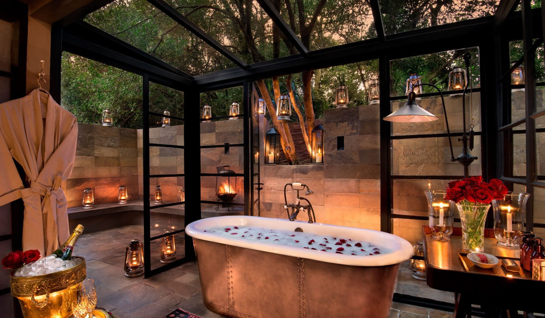 &beyond bateleur camp