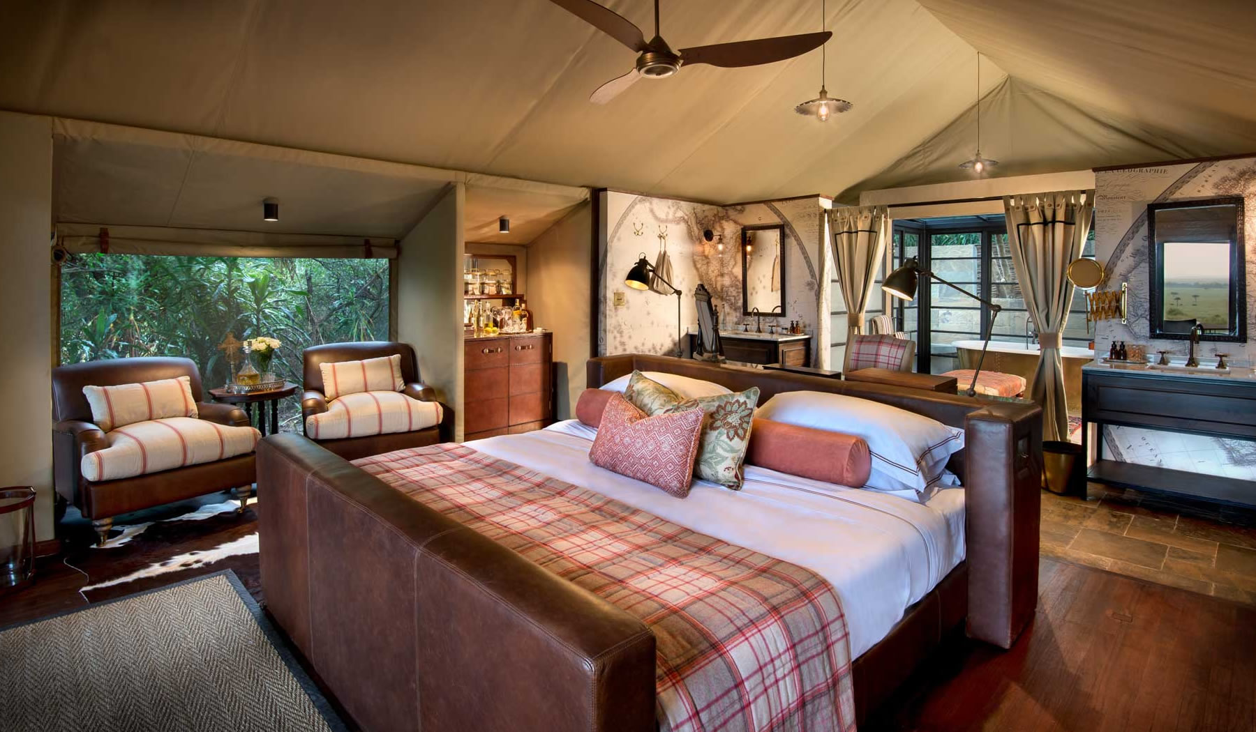 &beyond bateleur camp